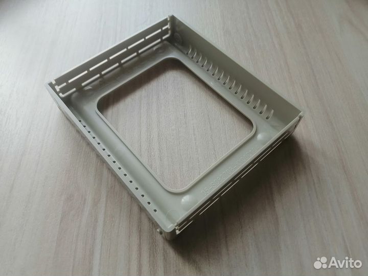 Вставка для салазок Supermicro 05-SC82708-XX00C104