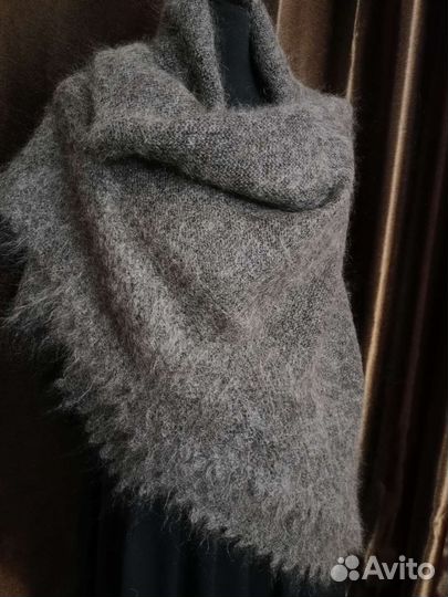 Пуховый платок шаль