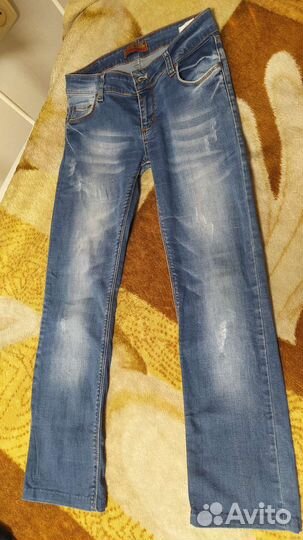 Джинсы женские