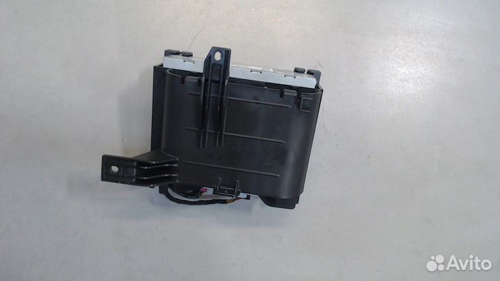 Блок управления радиоприемником Audi Q7, 2011