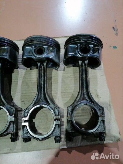 Поршень с шатуном Bmw 3.0 бензин M54 306S3 M52TU