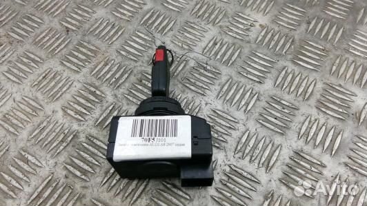 Замок зажигания audi A8 D3 (70F05J101)