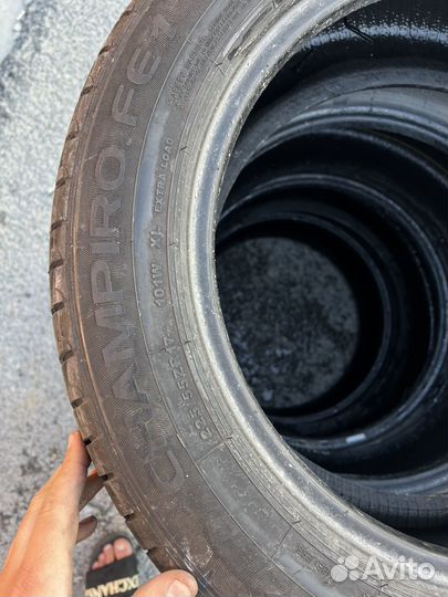 GT Radial Champiro 40 225/55 R17