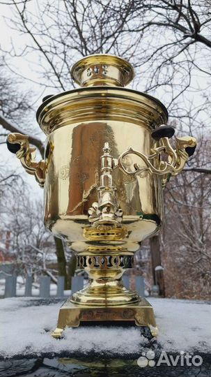 Самовар с медалями фабрики Баташева