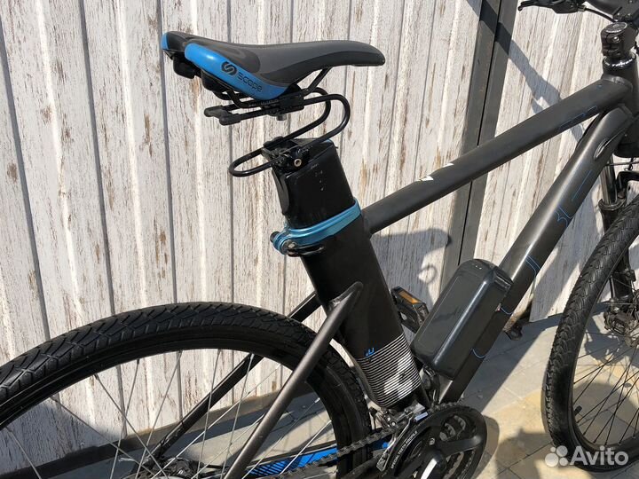 Электровелосипед Cube