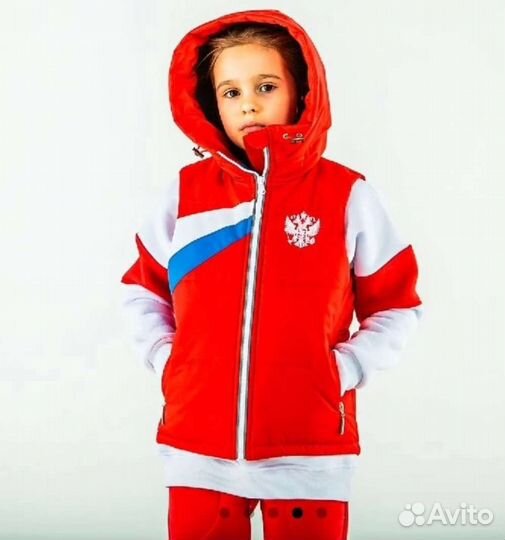 Тёплый спортивный костюм и жилетка