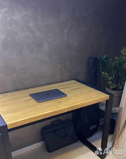 Письменный стол из массива лофт