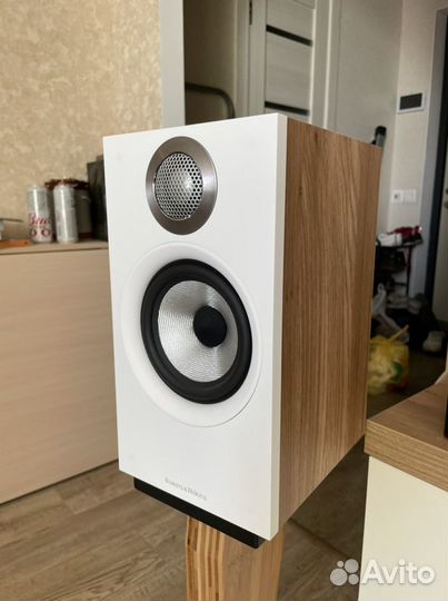 Акустика bowers wilkins 607 S3 Oak