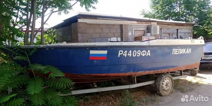 Лодка катер