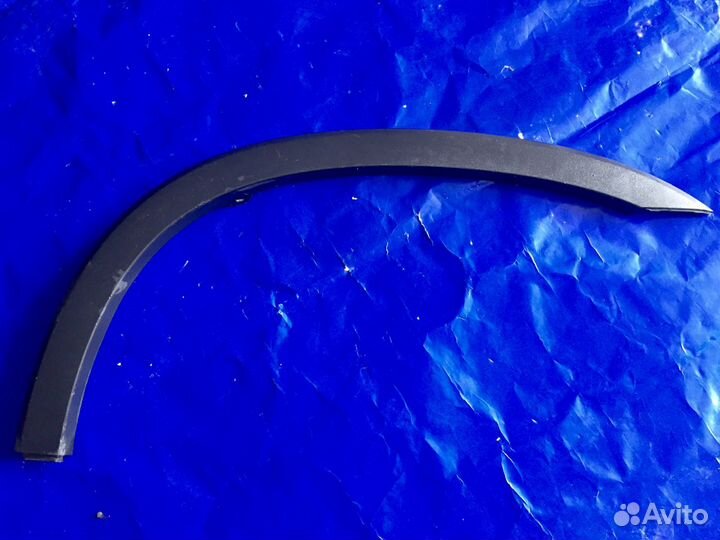 Накладка заднего левого крыла Kia Sorento 2009