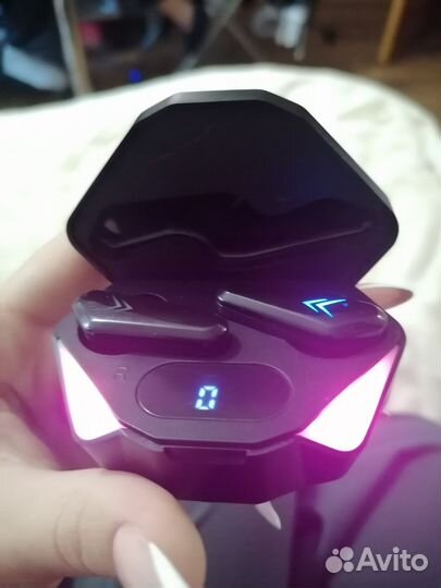 Беспроводные наушники