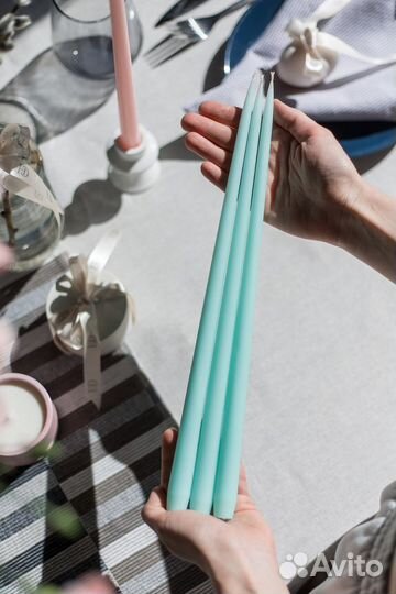 Высокие конусные интерьерные свечи