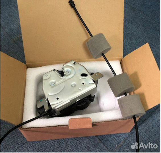 Замок багажника Mercedes ML W164 X164 W211 W251