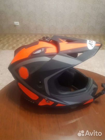 Шлем для мотокросса