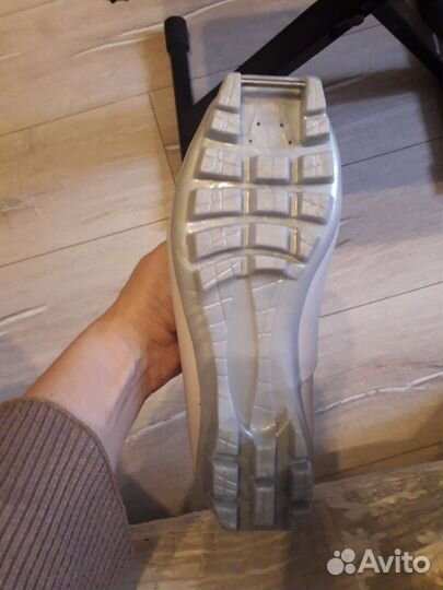 Лыжные ботинки, 36 - 37 р-р, практически новые,NNN