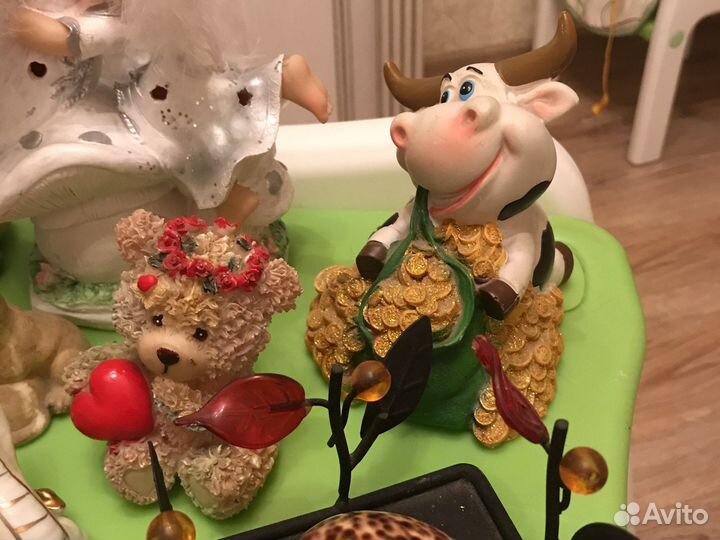 Сувениры,статуэтки,елочка хохлома