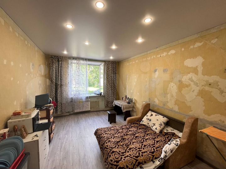 Комната 20 м² в 3-к., 1/4 эт.