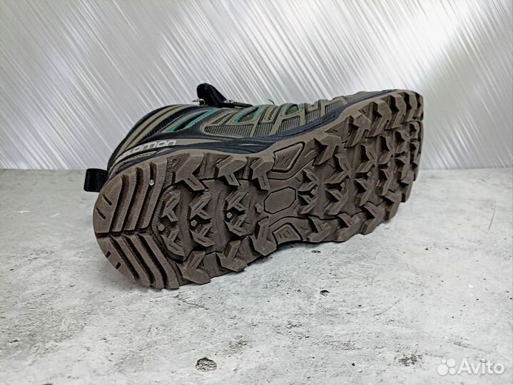 Мужские кроссовки