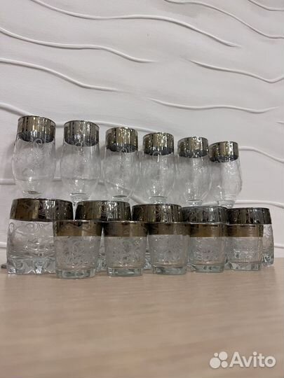 Бокалы, рюмки, стаканы