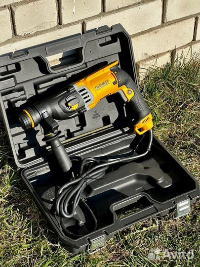 Перфоратор Dewalt