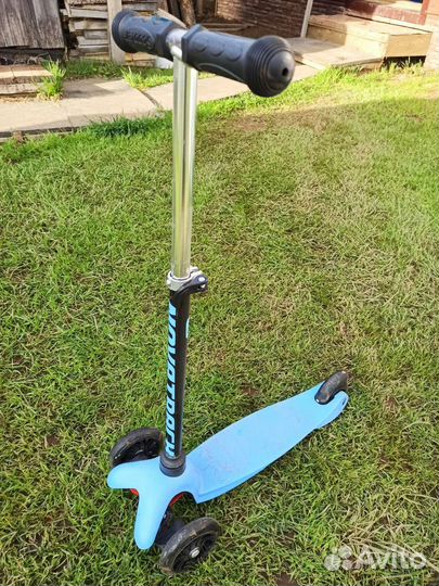 Самокат novatrack