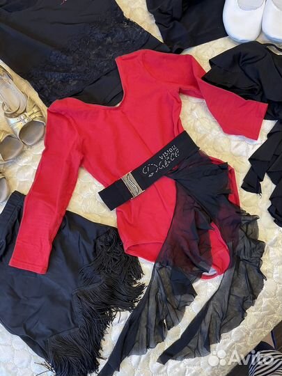 Одежда и обувь для танцев пакетом