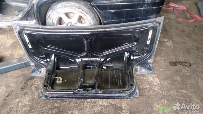 Крышка багажника Volvo 850 1991-1993