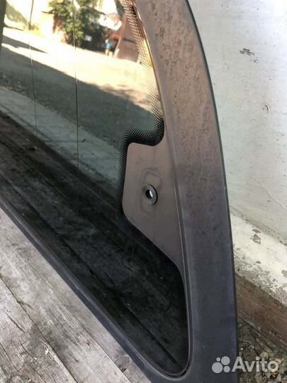 Стекло заднее правое Mercedes V-Class W639 112.951