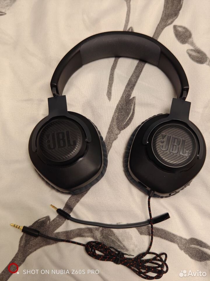 Игровые наушники jbl quantum 100 купить в Москве по низкой цене ...