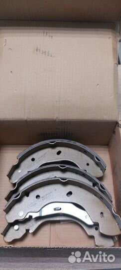 Тормозние колодки задние transit 2001