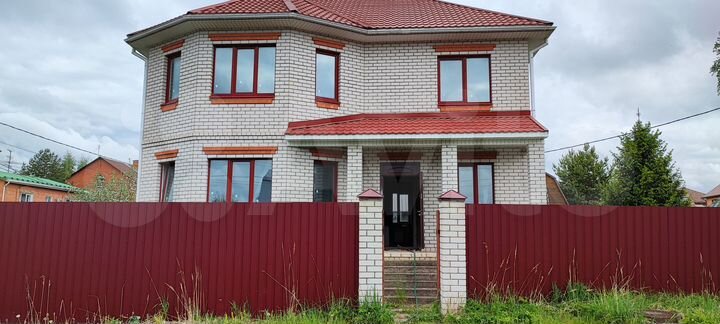 Дом 300 м² на участке 10 сот.