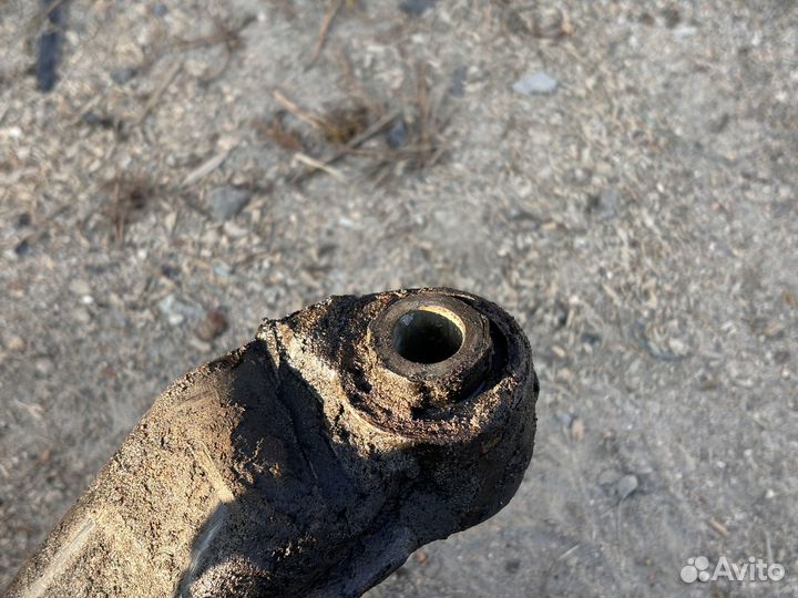 Подрамник передний Nissan Primera P11E