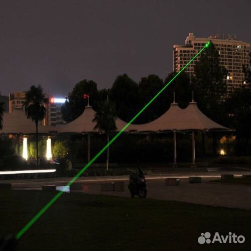 Зеленый видимый лазер, Мощный, Прожигает картон