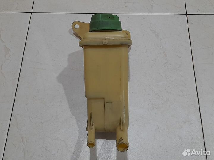 Бачок гидроусилителя Audi A4 B5 / A6 C5