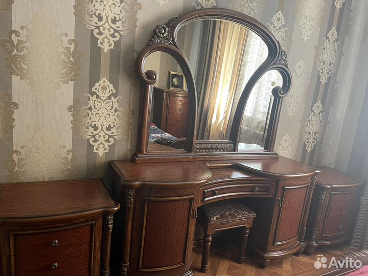 Мебель спальня гарнитур