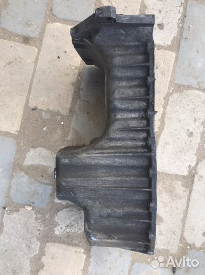 Поддон двигателя Рено Меган 1 K7M