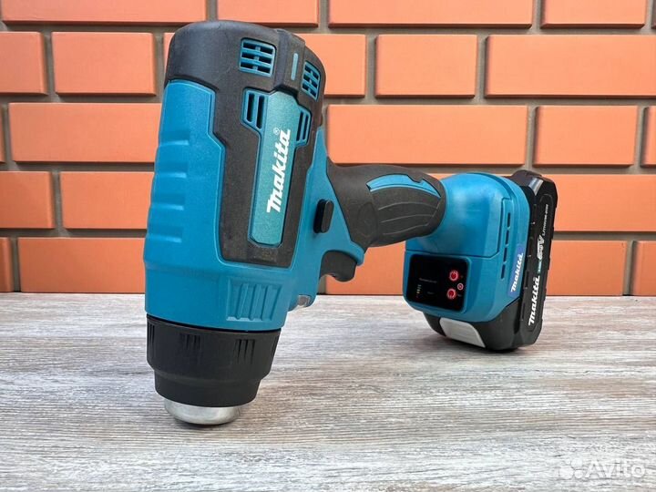 Фен строительный makita