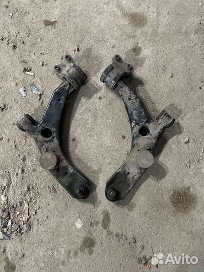 Рычаг передний mazda 3 BK 03-09 гг левый/правый