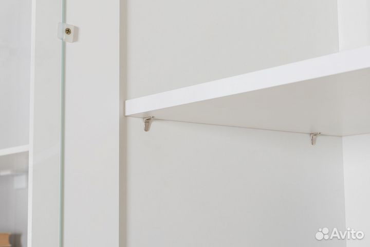 Шкаф - витрина (сервант)