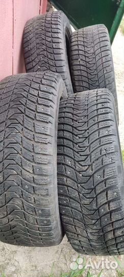 Michelin X-Ice XI3 205/55 R16