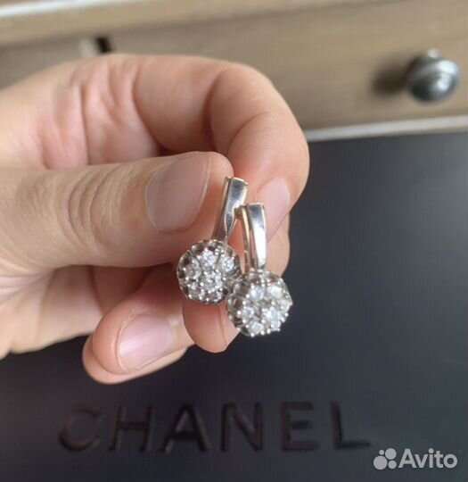 Золотые серьги