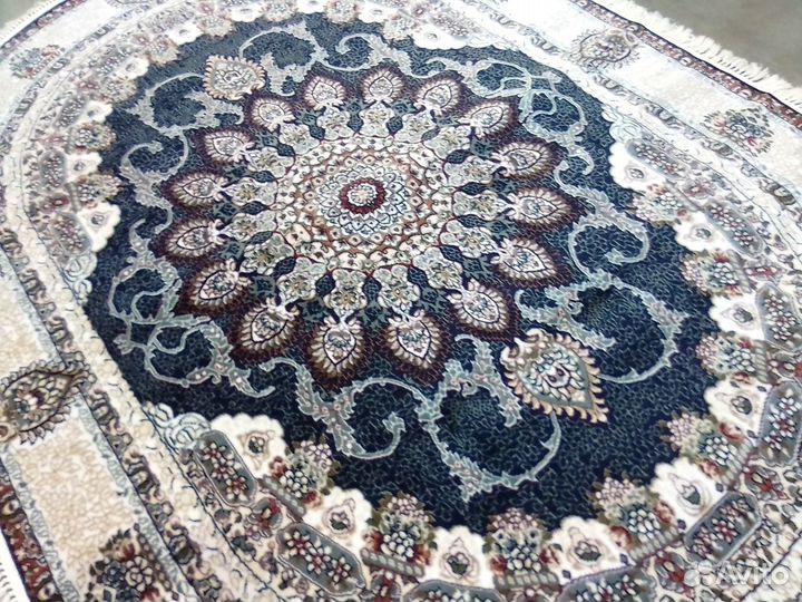 Ковер размером : 1.60х2.30 (№ 25790-33 о) новый