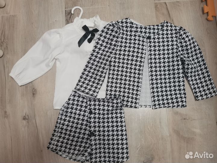 Костюм тройка для девочки 3 года