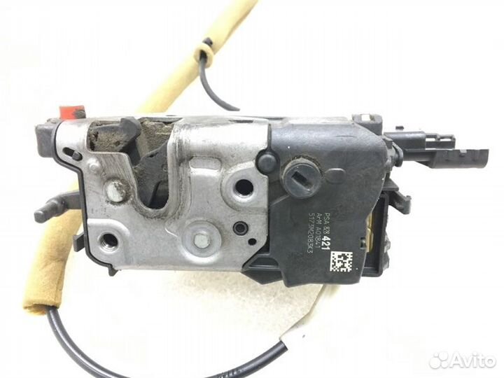 Замок двери задний левый Peugeot Partner Tepee B9