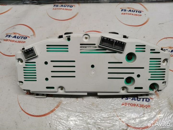 Панель приборов Kia Sportage 2 2.0 G4GC 2005