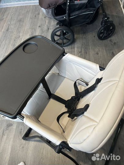 Столик для кормления ребенка