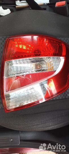 Задний правый фонарь Лада гранта