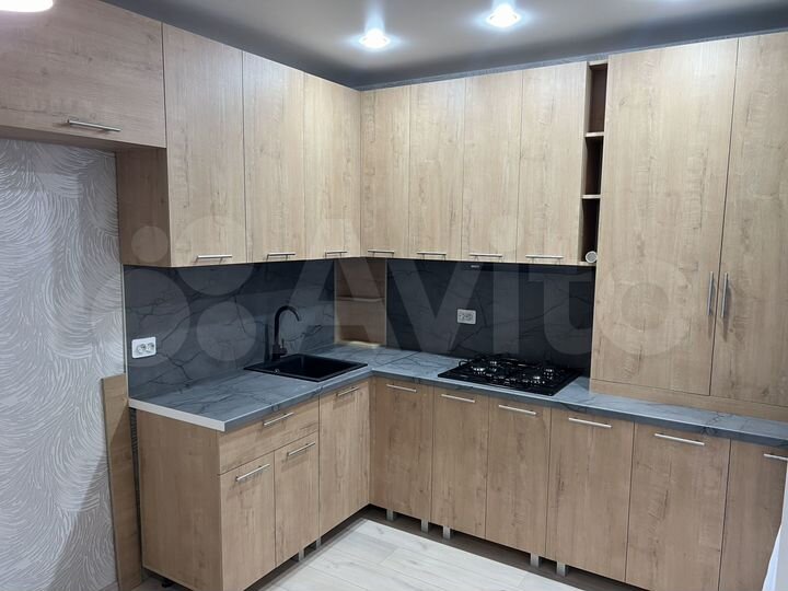 2-к. квартира, 58 м², 9/10 эт.