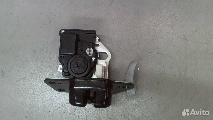 Замок багажника Dodge Journey 2011, 2013