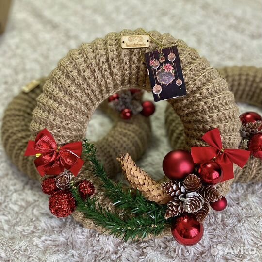 Новогодний венок ручной работы